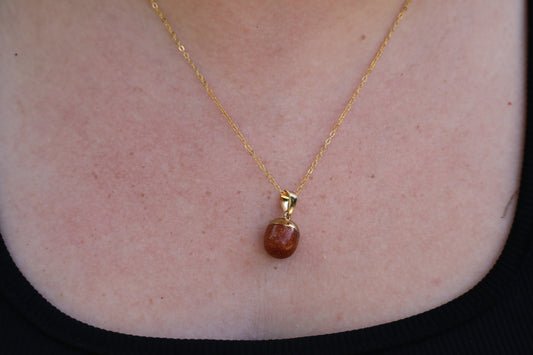 Spark the orange necklace