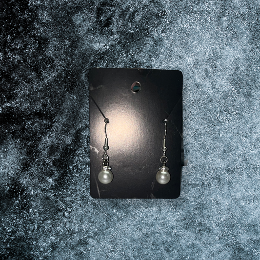 Pearl Earring